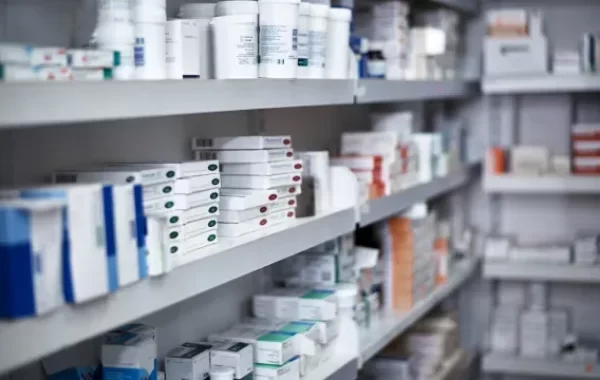 pharmacygenericistock-xlarge-pwqhrmhkgz47q7x21vhoj9dyec4vo4ev6h6g4fyvvc pharmacygenericistock-xlarge-pwqhrmhkgz47q7x21vhoj9dyec4vo4ev6h6g4fyvvc